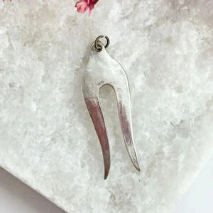 Silver Tone Double Prong Vintage Pendant | Charm | Trinket